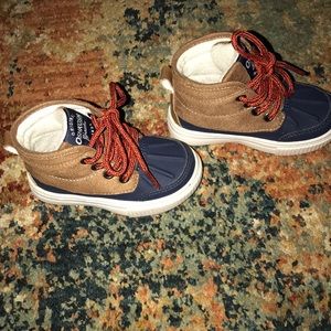 Ohh gosh boots size 5